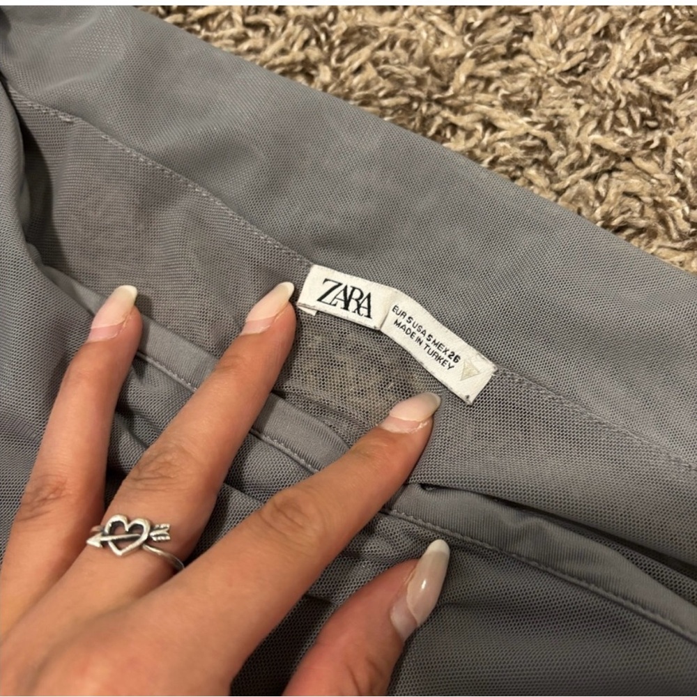 Zara Light Gray Asymmetrical Ruched Top - Picture 3 of 3